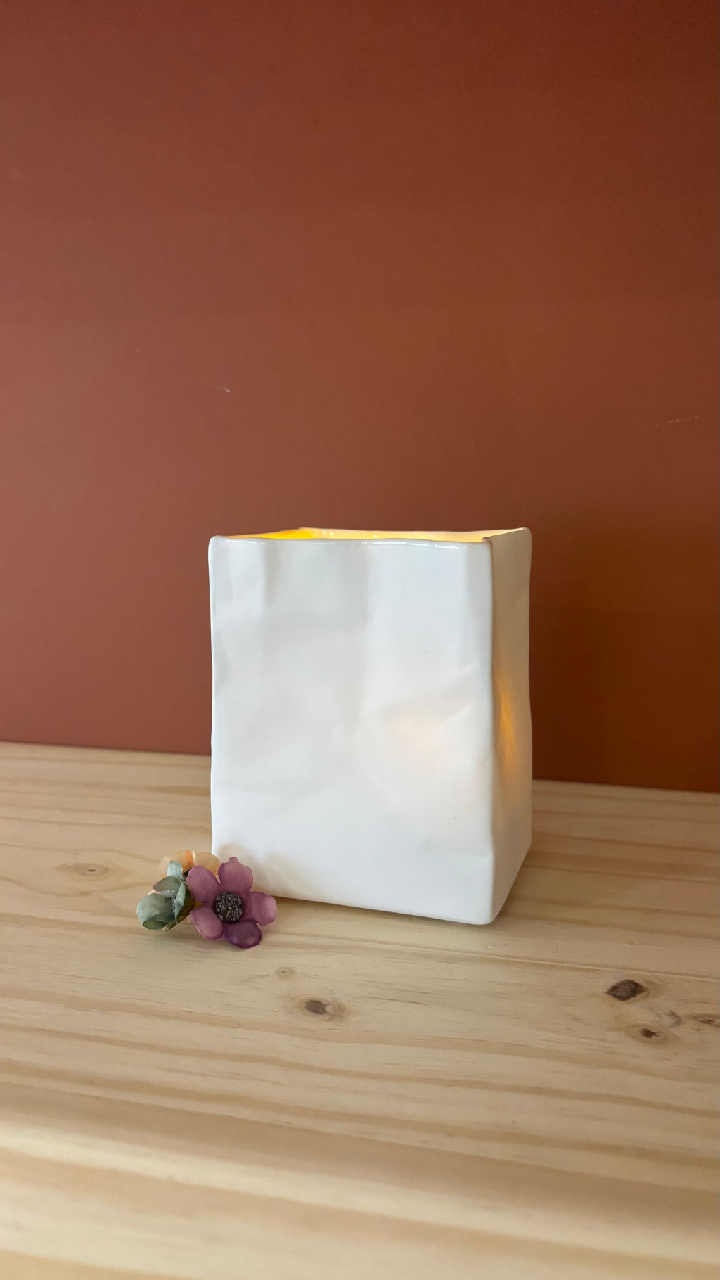 Photophore/Vase Moyen en forme de sac en Porcelaine