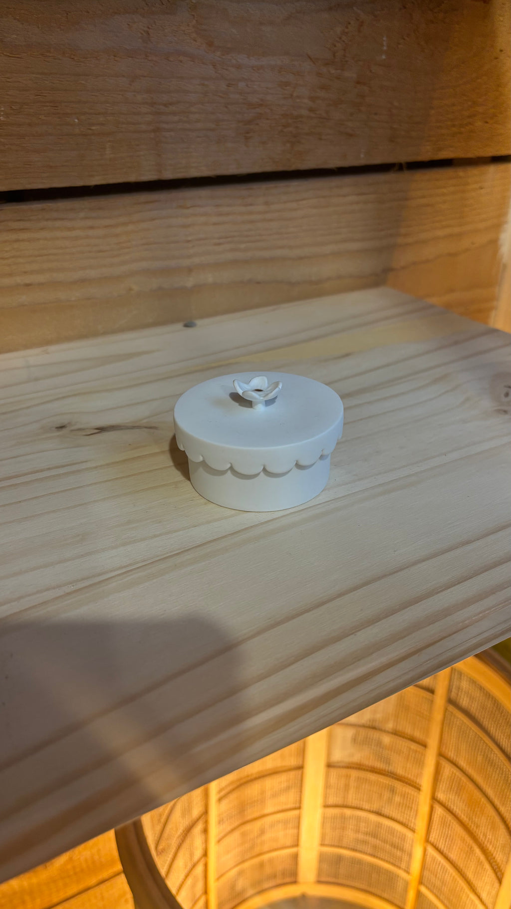 Petite boîte en porcelaine “Fleur”