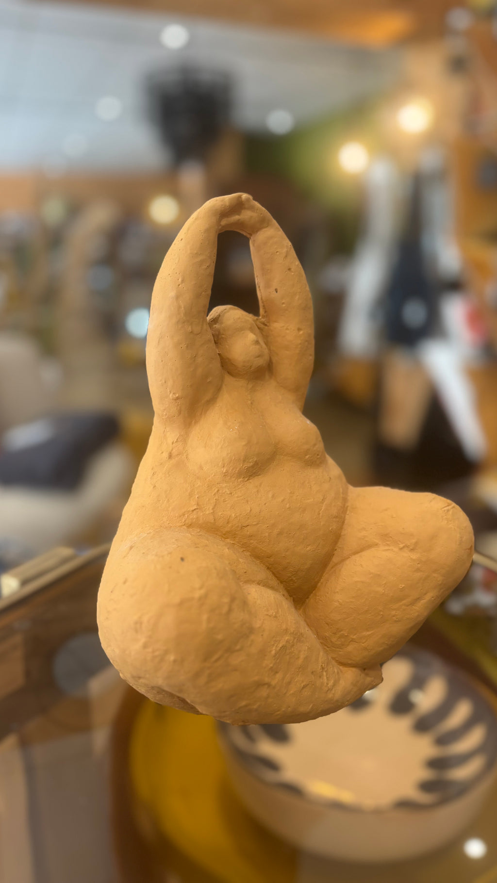Statue Terre Cuite Tailleur Gingembre