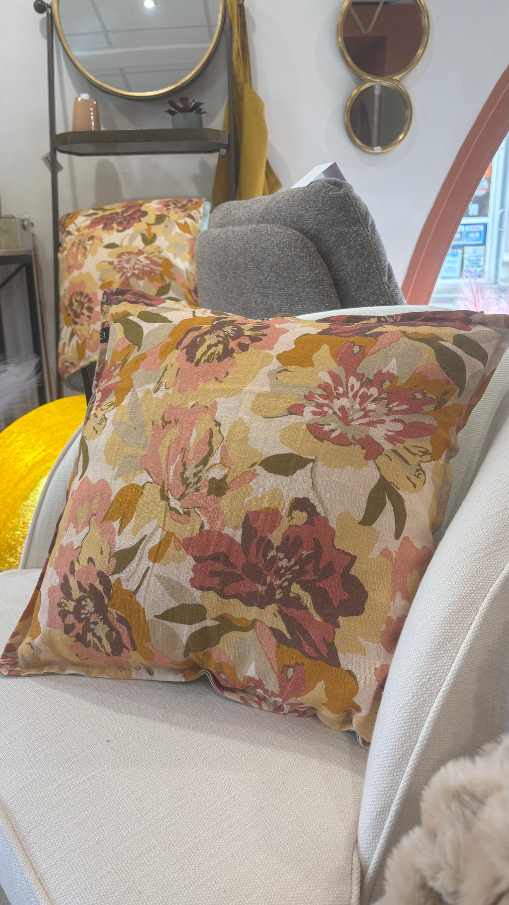 Coussin Trieste Amande 45x45 cm