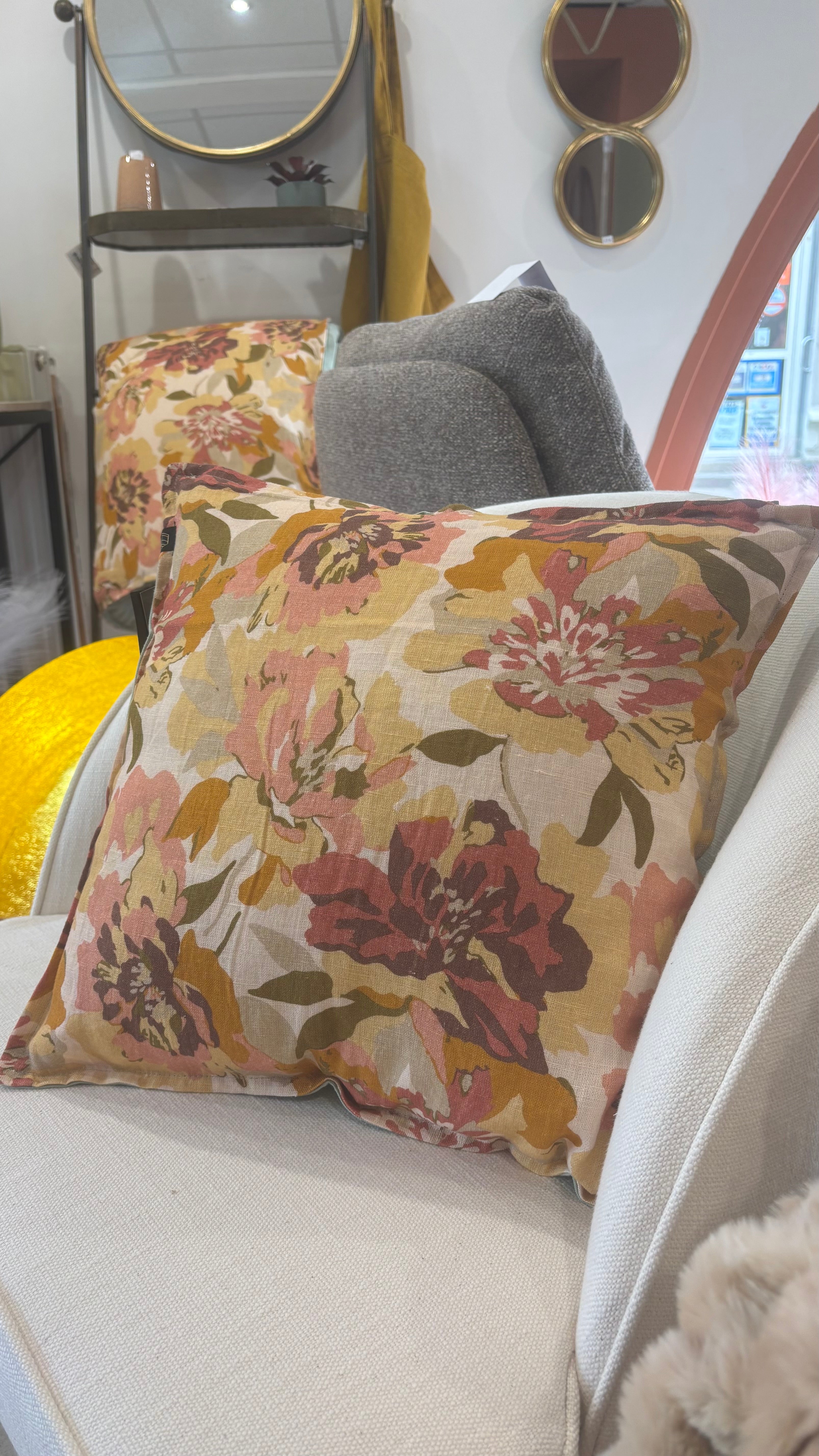 Coussin Trieste Amande 45x45 cm
