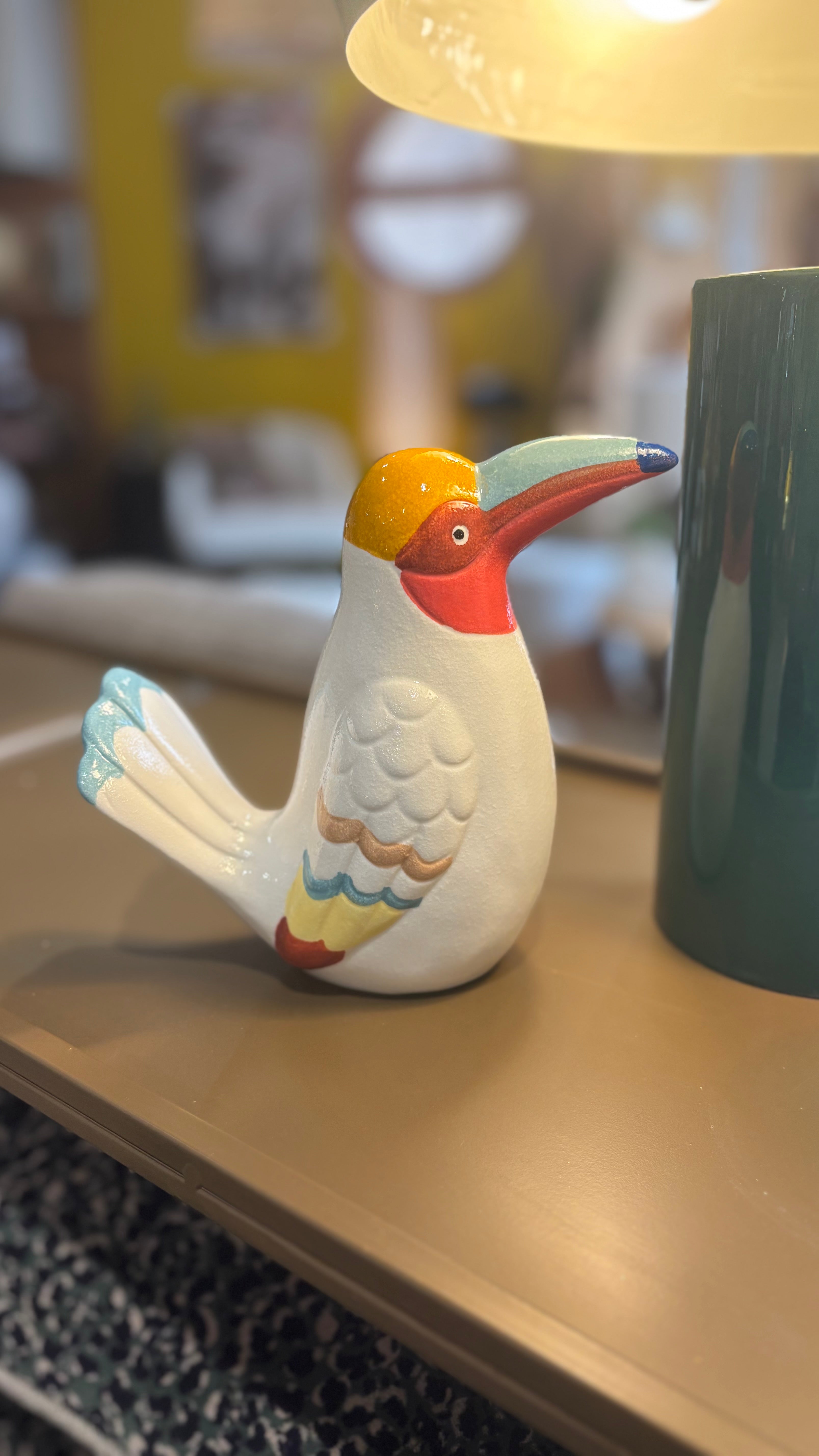 Toucan décoratif en céramique multicolore
